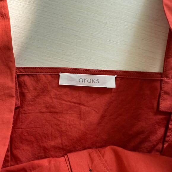 Rust orange cropped tank with buttons in front ~ size small - Picture 4 of 5